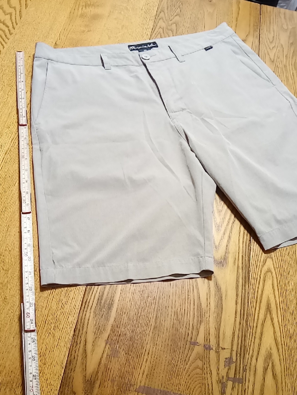 TRAVIS MATHEW Shorts Mens 36 TAN BEIGE Preowned Summer Spring Vacation  Used